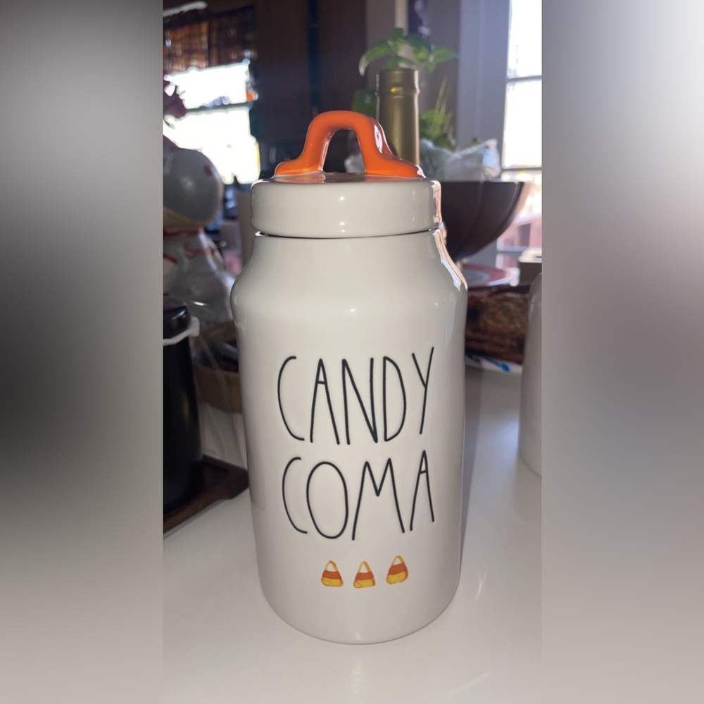 Rae Dunn canister